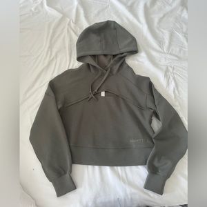 Lululemon Get Centered Crop Hoodie - grey sage 2